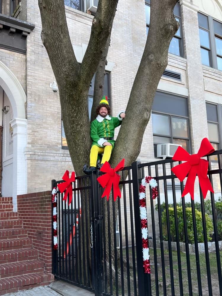 A Visit From Buddy The Elf at the Jefferson School